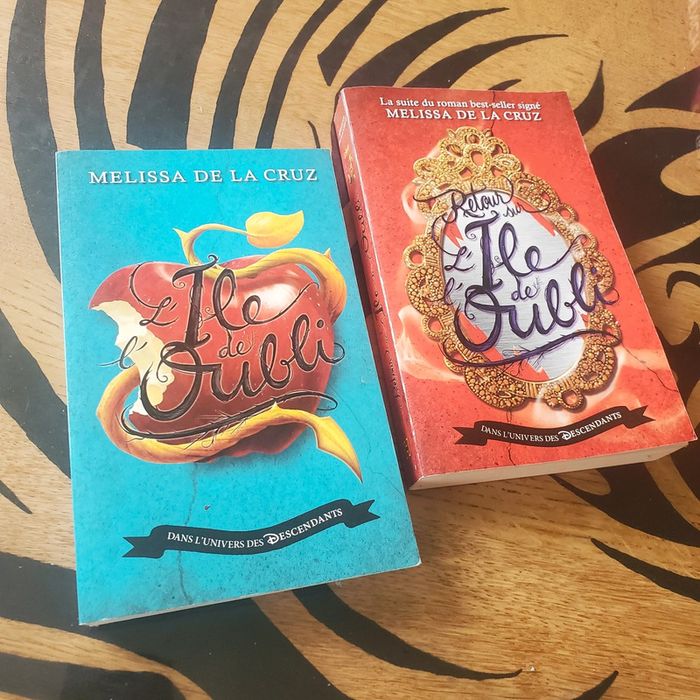 Lot de 2 livres – L’Île de l’Oubli & Retour sur l’Île de l’Oubli – Melissa de la Cruz - photo numéro 3