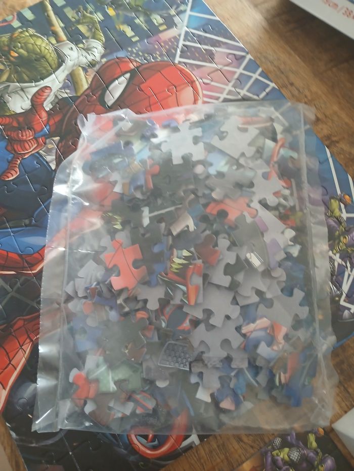 Lot de 2 "Puzzle spiderman" - photo numéro 9