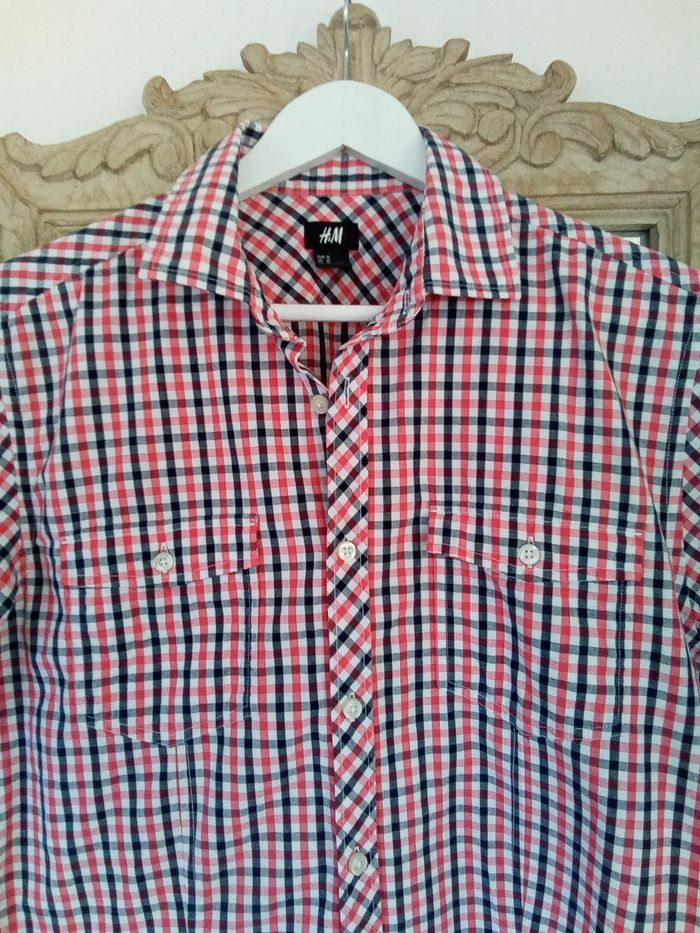 Chemise vichy rouge et noire manches courtes H&M taille M - photo numéro 3