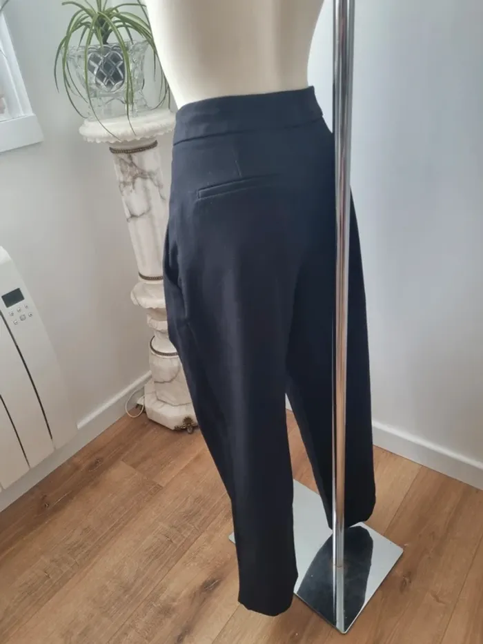 Pantalon cargo oversize noir Zara - photo numéro 13