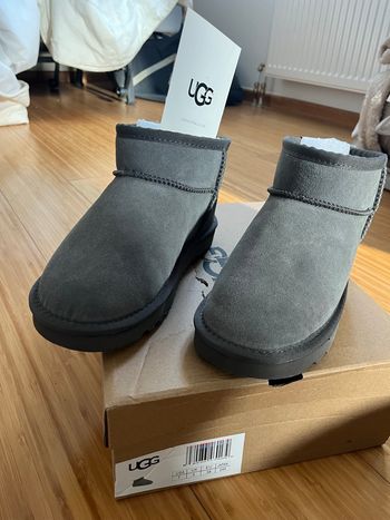 Ugg grises 38