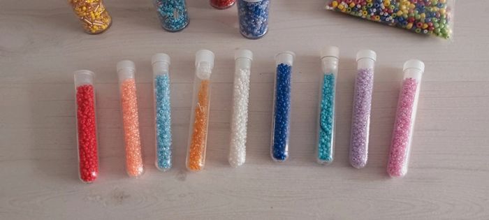 Lot de petites perles de rocailles - photo numéro 2