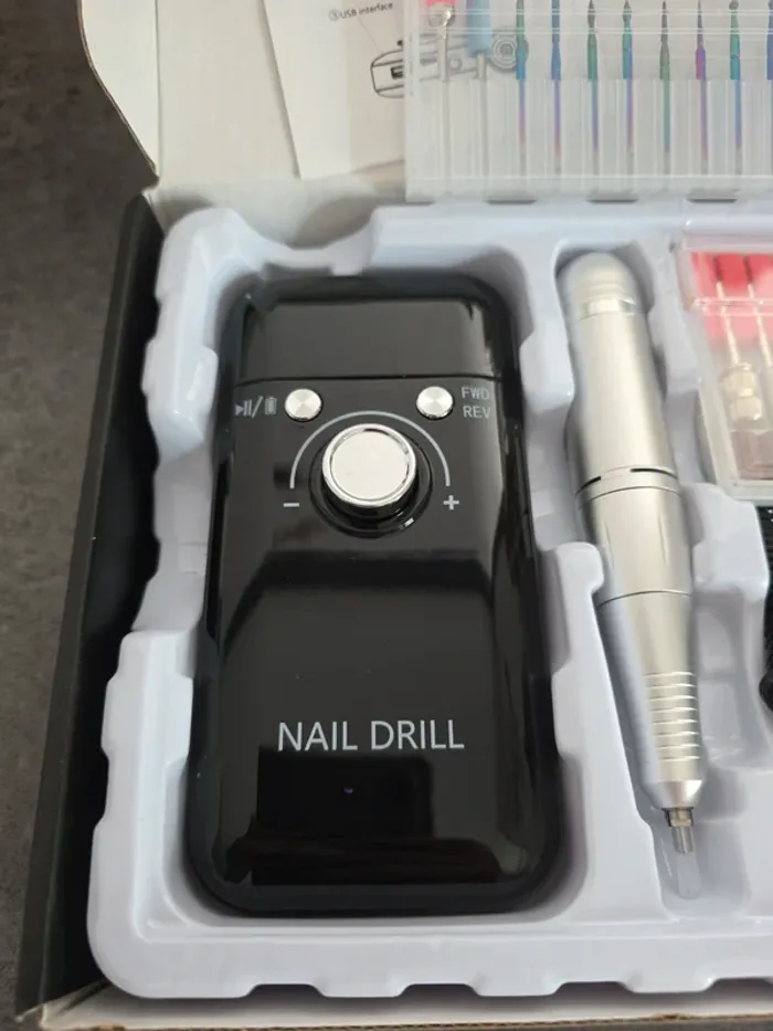 [NEUF] Ponceuse à ongles électrique noire - photo numéro 2