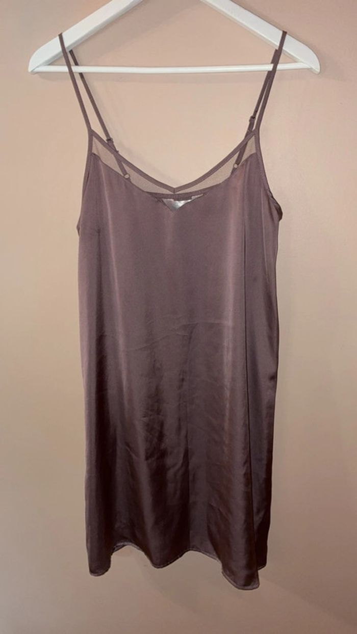 Chemise de nuit satinée