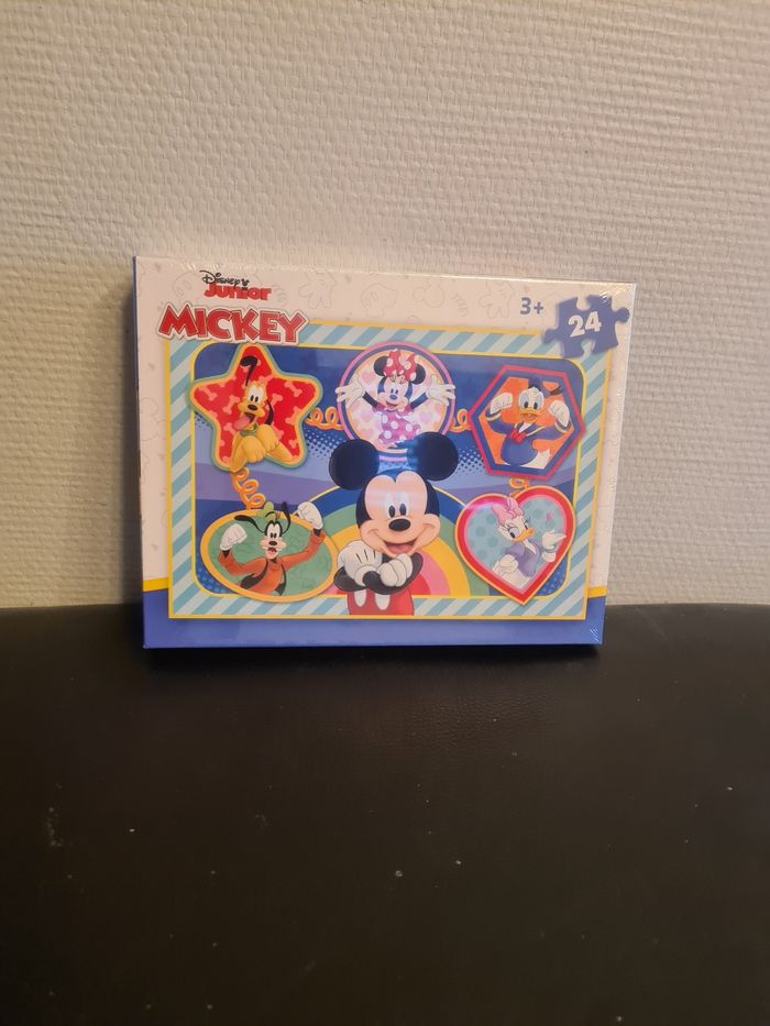 Puzzle mickey NEUF