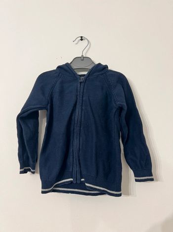 Gilet capuche bleu marine