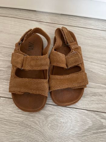 Sandales cuir et daim Zara 