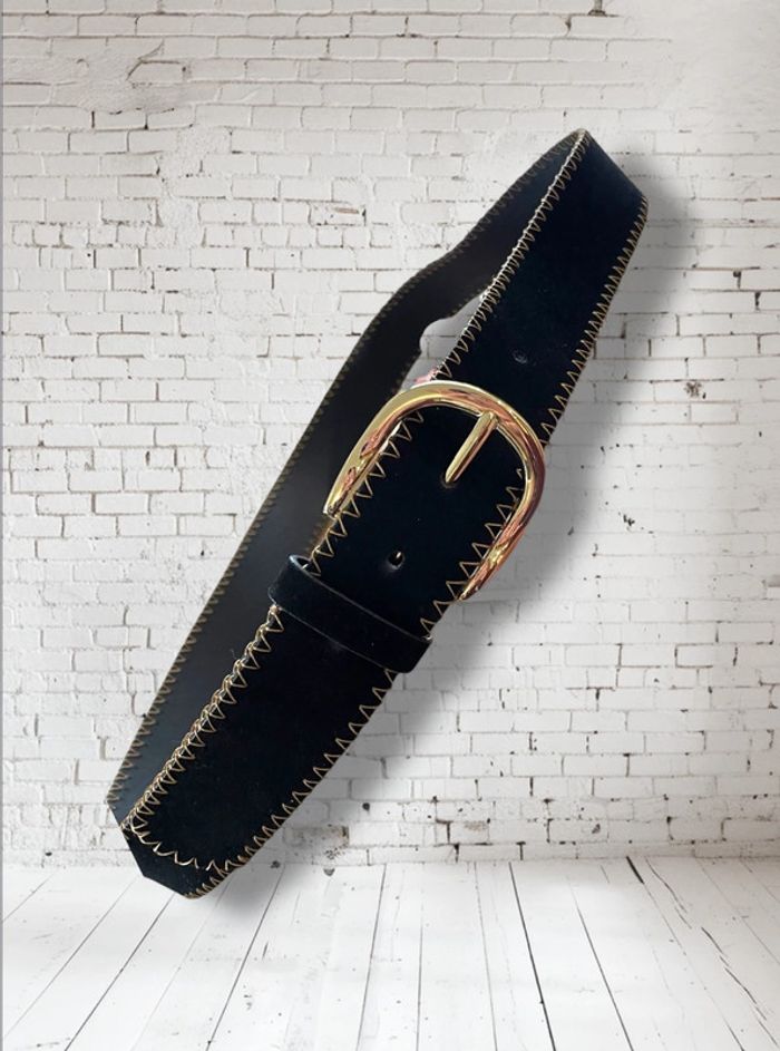 Ceinture 110 cm longueur total trou moyen 90cm