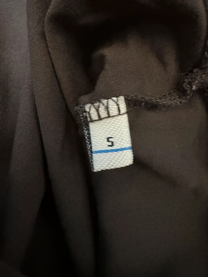 Tee-shirt Cerruti Taille S - photo numéro 4