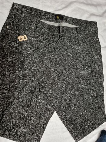 Pantalon a motifs T44