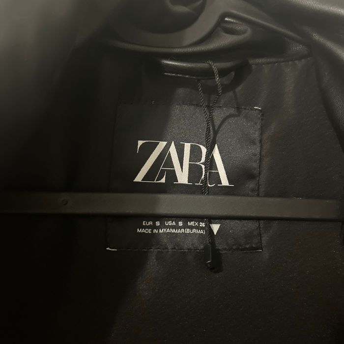 Doudoune noir en cuir  sans manche en S Zara