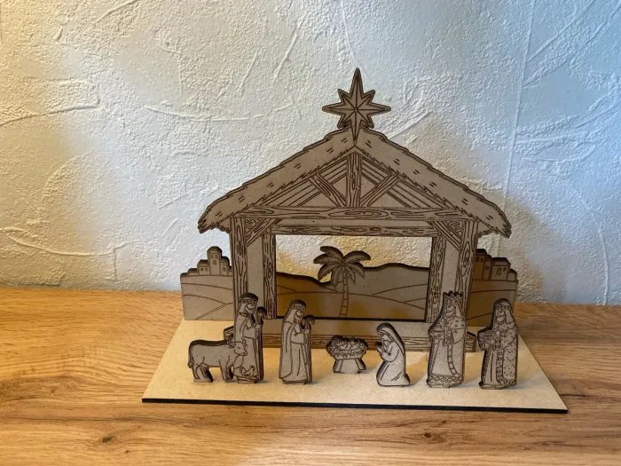 Crèche de Noël en bois - photo numéro 4