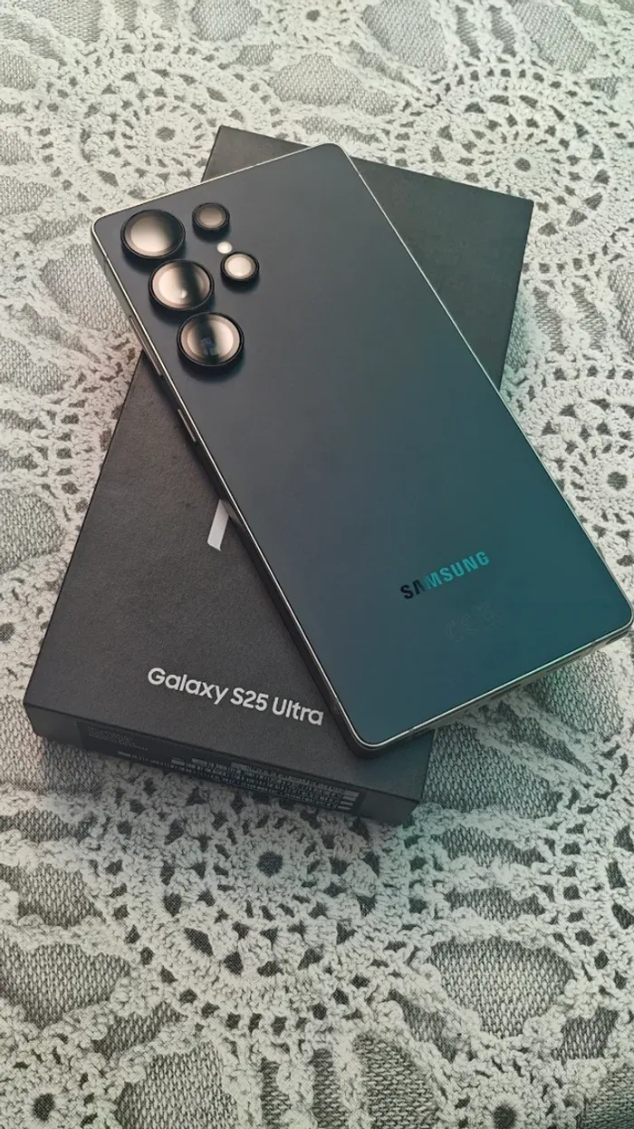 Samsung Galaxy S25 Ultra 512 Go - Noir mat. - photo numéro 2