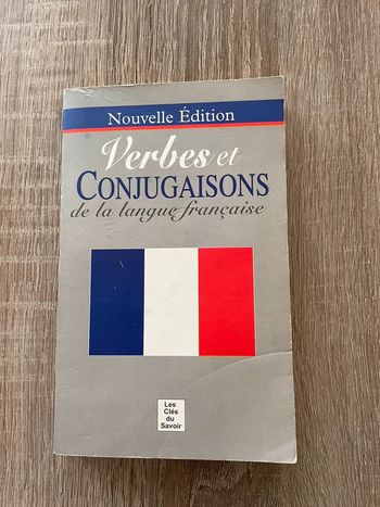 Livre 🥰 verbes et conjugaisons de la langue française