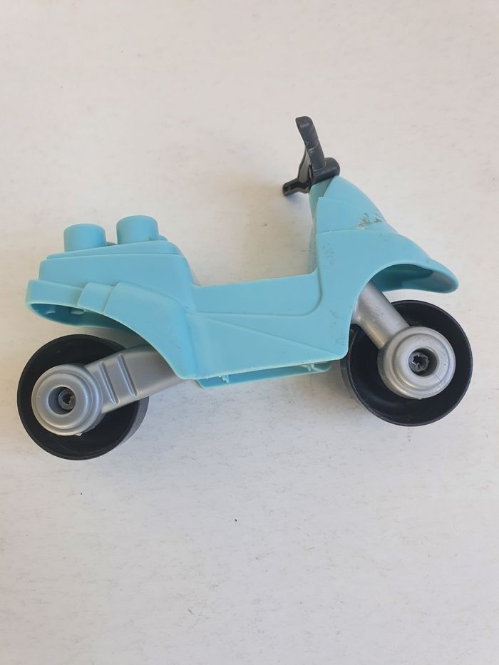 Moto - photo numéro 2