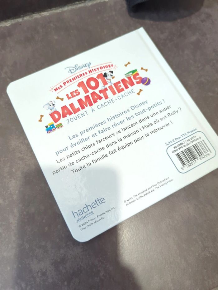 Livre 101 dalmatiens - photo numéro 2