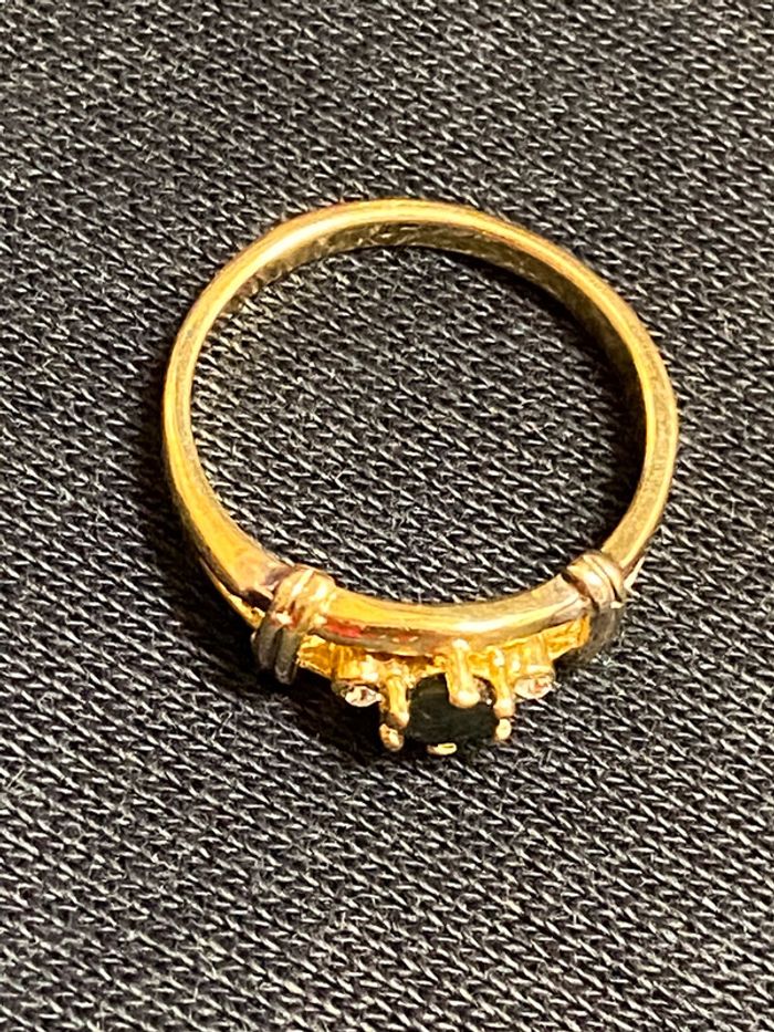 Jolie bague en plaqué or avec pierres noire et blanches T. 55 femme TBE - bijoux fantaisie - photo numéro 8