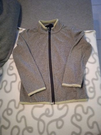 Polaire zippée 4-6A