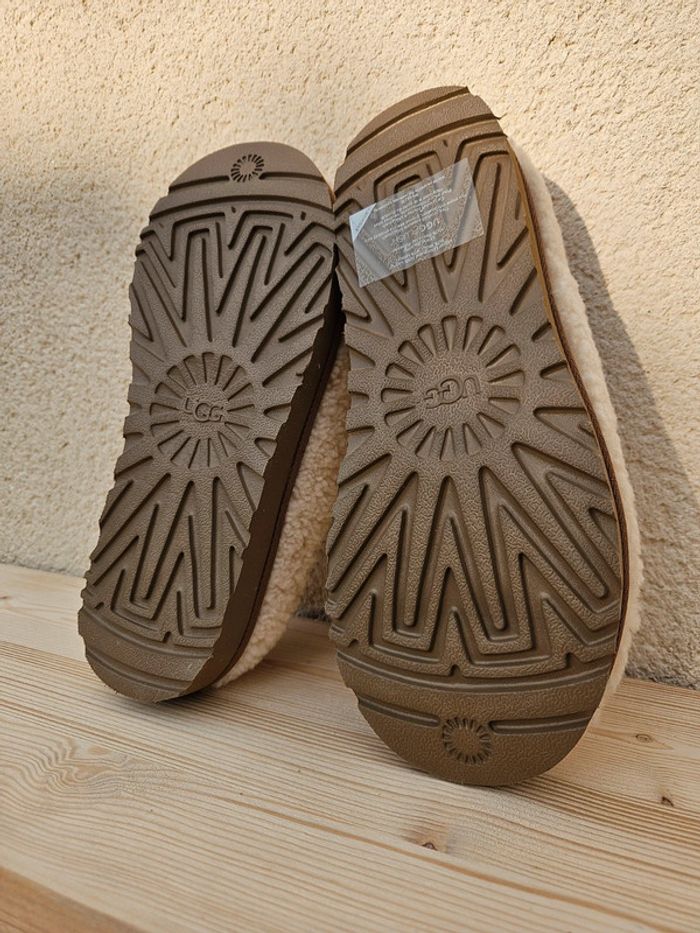 Ugg Tasman Maxi curly taille 39 - photo numéro 3