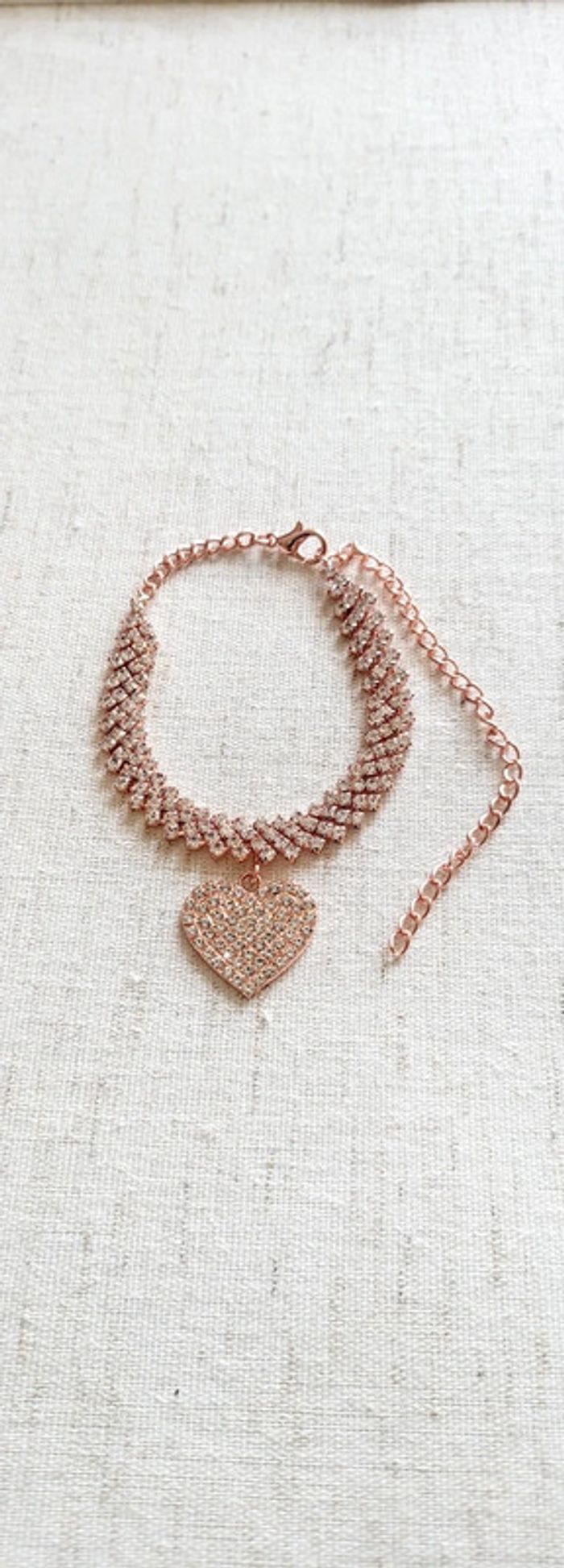 Bracelet de cheville strass coeur – Bijou brillant et féminin - photo numéro 2