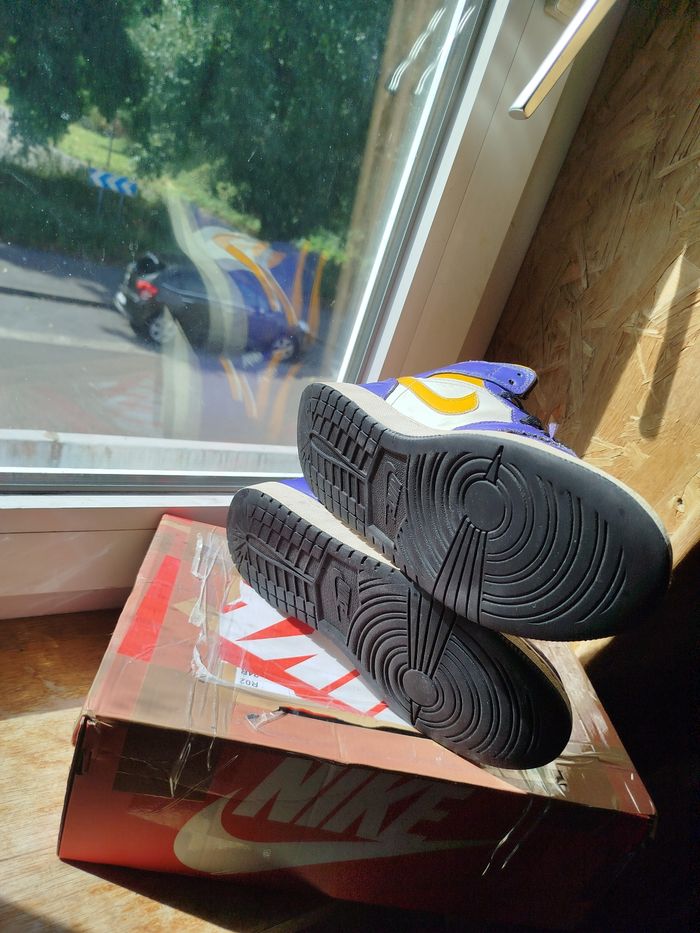 Air Jordan bleu jaune - photo numéro 4