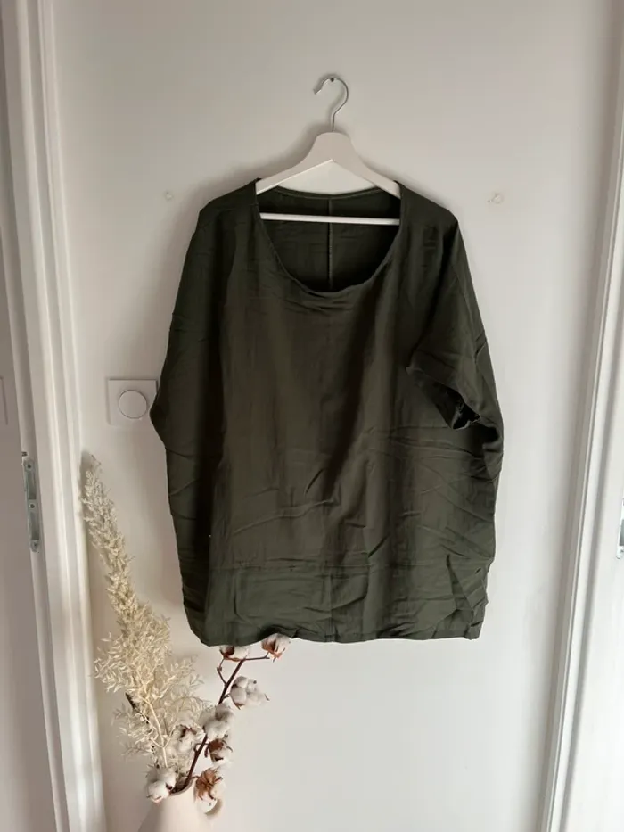 Joli haut vert