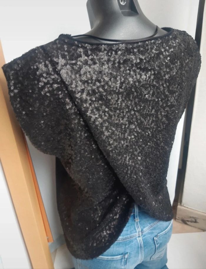 Ikks haut tee-shirt bi matière sequins noir T 36/38 en tbe