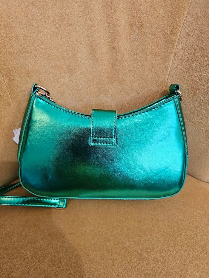 Sac a main vert brillant neuf gianni bernini - photo numéro 2