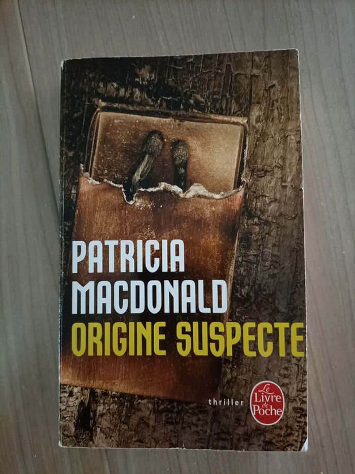 Livre origine suspecte
