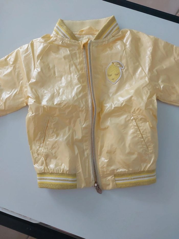 Veste jaune simili cuir taille 6 mois - photo numéro 5