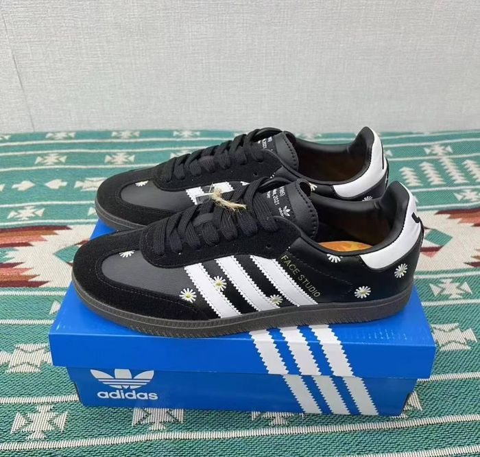 Baskets Adidas - photo numéro 2