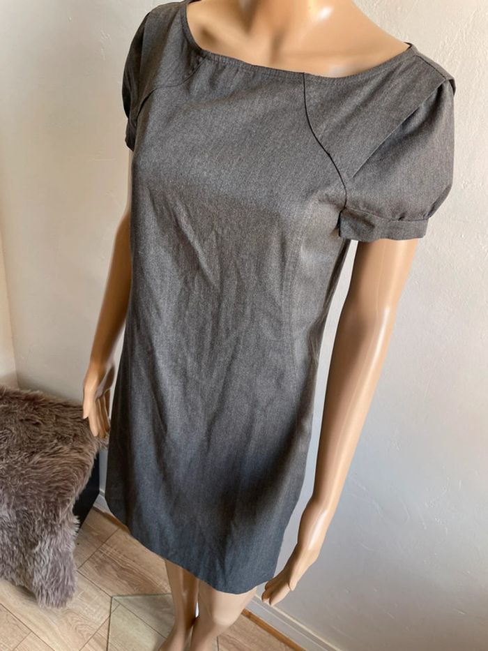 Jolie robe grise Zara
