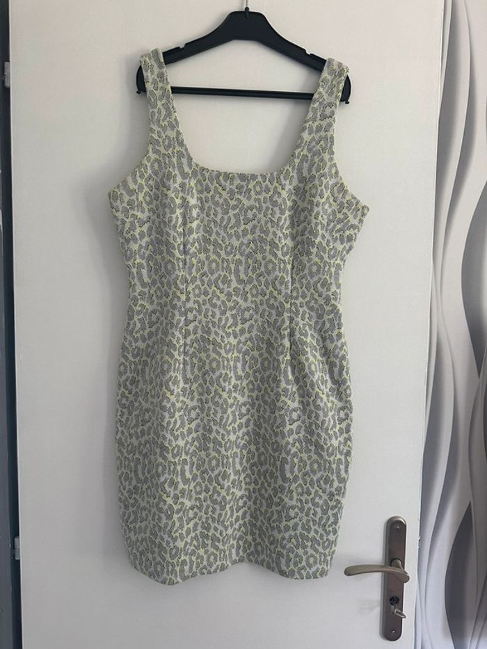 Robe bretelles