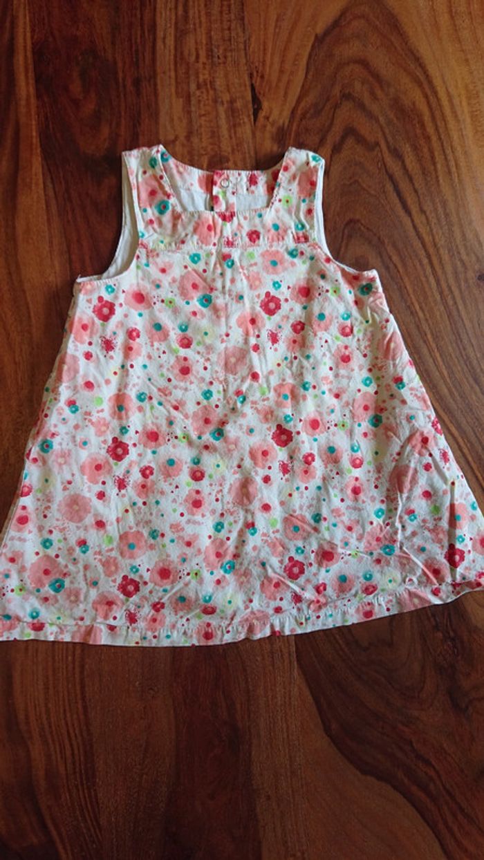 Robe été à fleurs 🥀 🌸 12mois