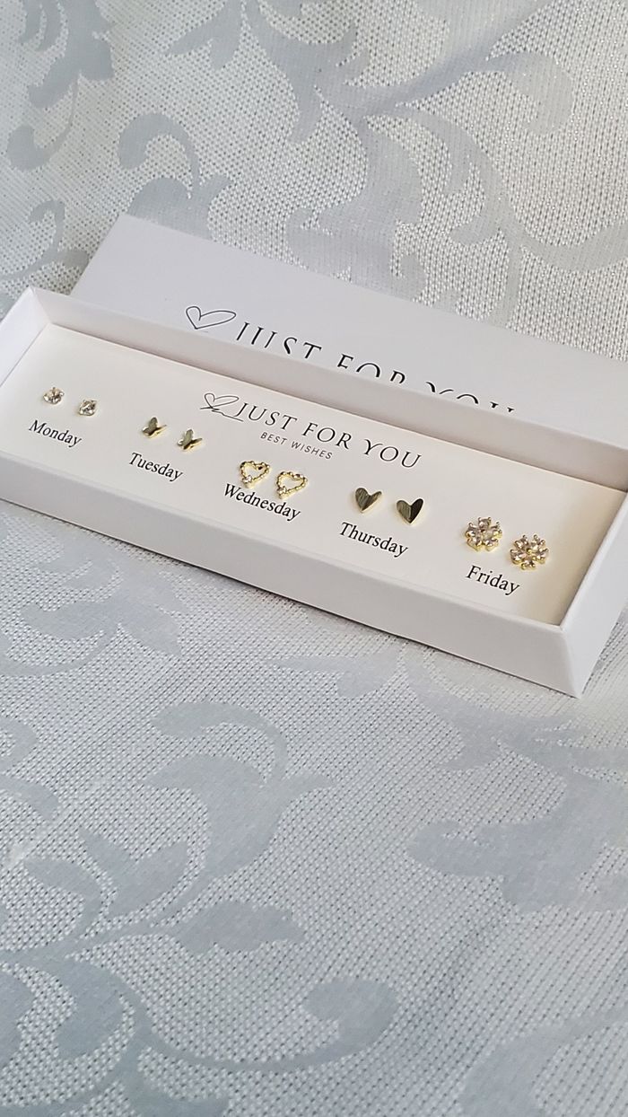 Ensembles boucles d'oreilles neuves. - photo numéro 10