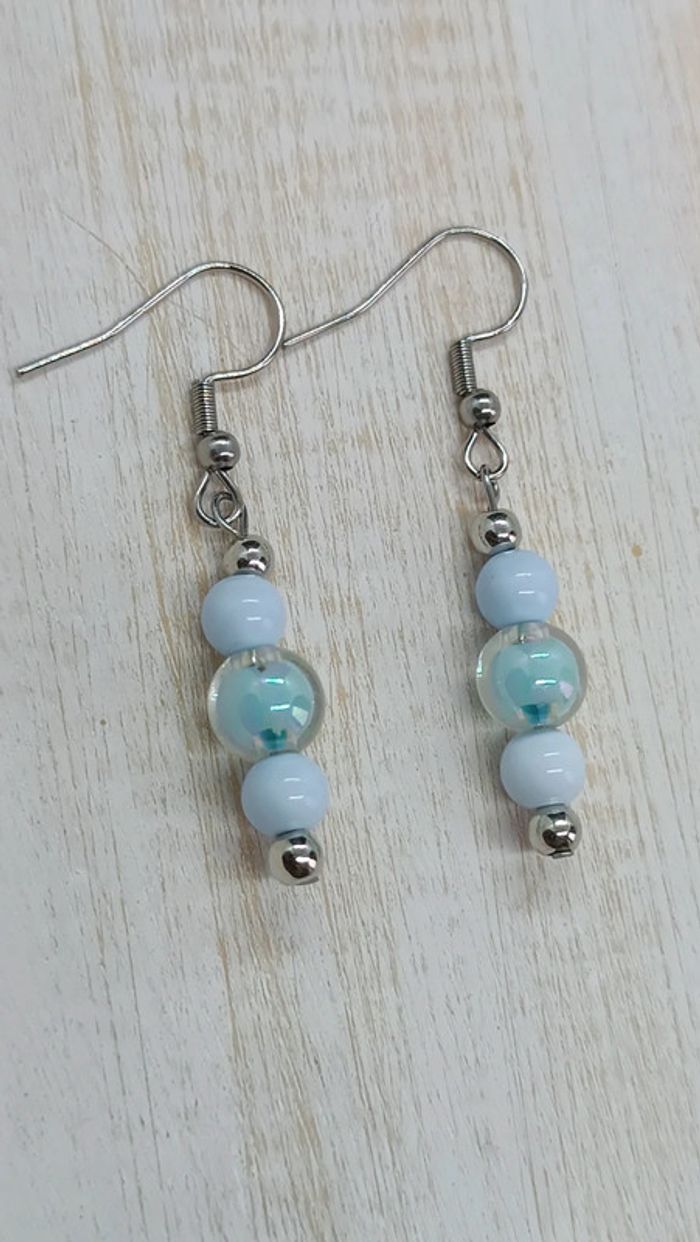 Jolies boucles d'oreilles pendantes