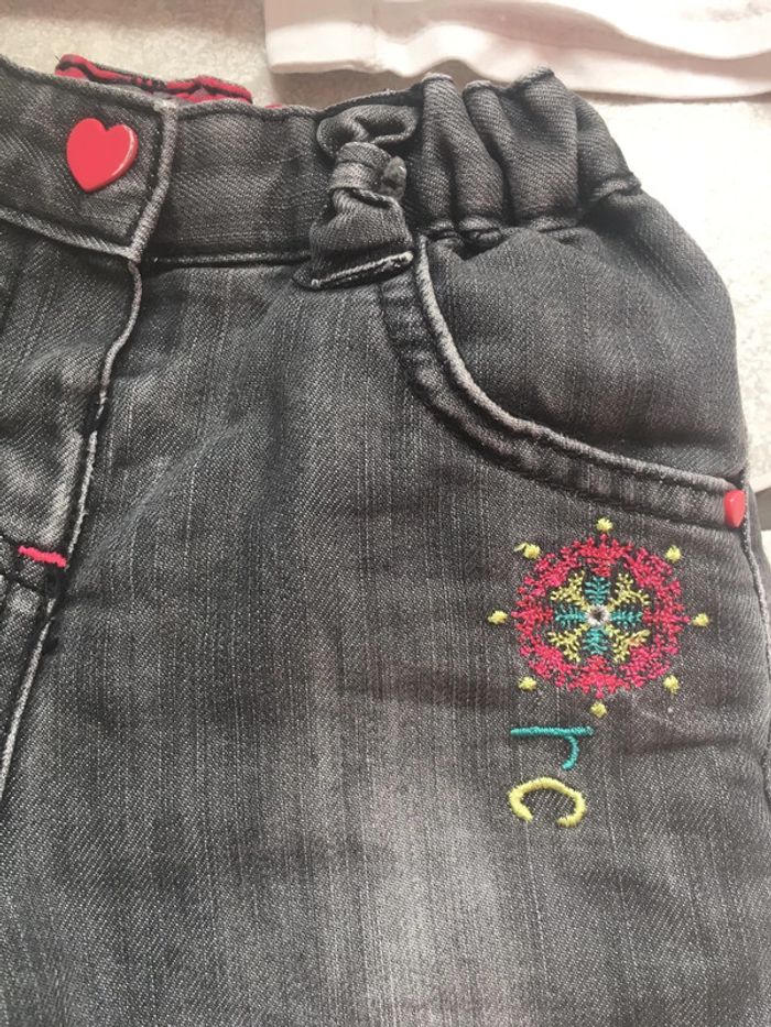 Vend pantalon 9mois - photo numéro 2