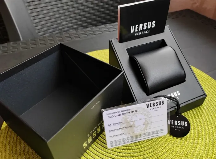 Boîte / Coffret pour montre Versace - photo numéro 5