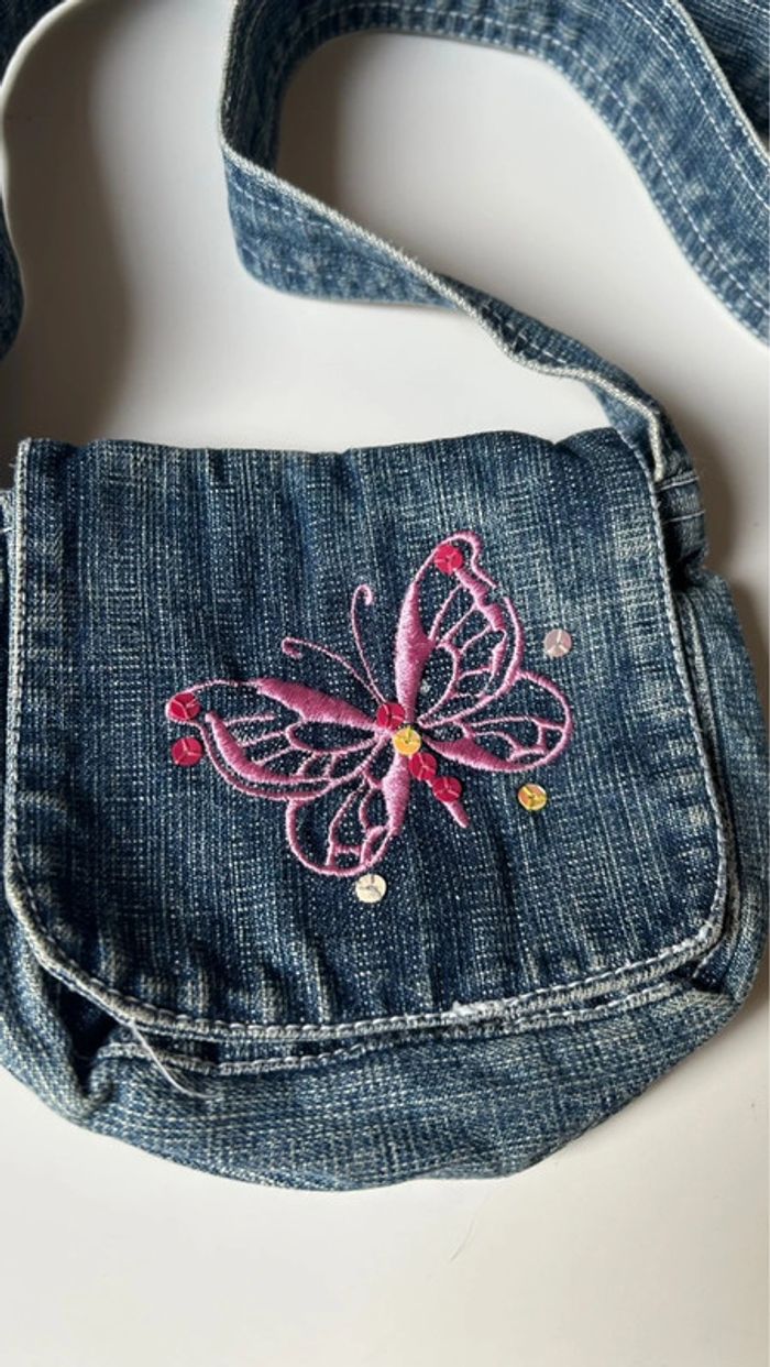 Petit sac en jean avec papillon - photo numéro 2