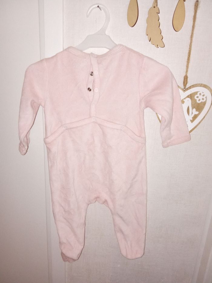 Pyjama bébé fille  velour, hiver 6 mois, rose perle,  motif coeur - photo numéro 2