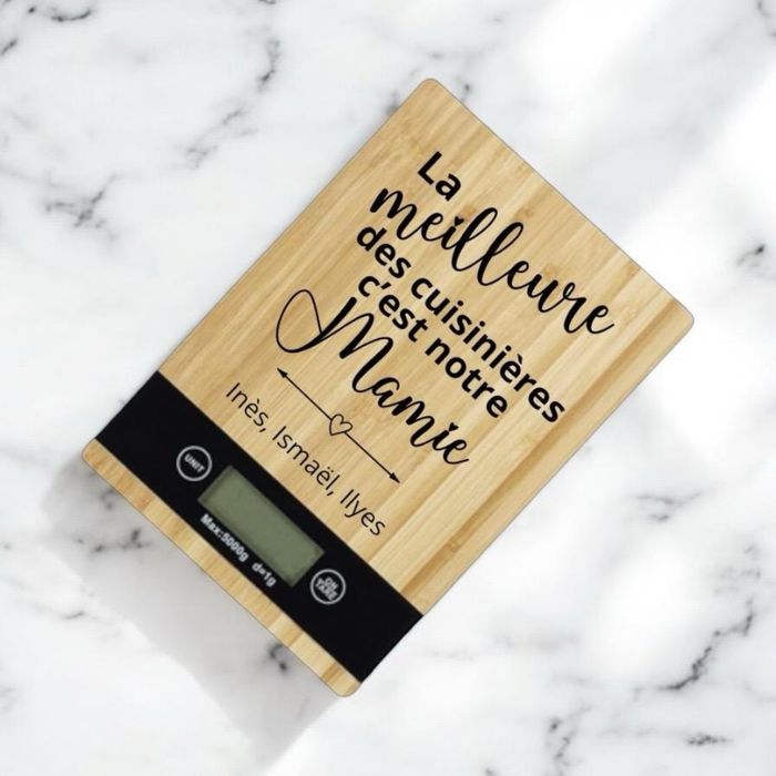 Balance de cuisine en bois personnalisée - photo numéro 2