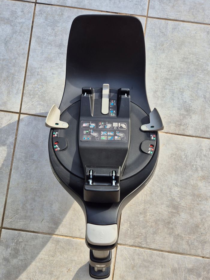 Base isofix 360 + siège auto Maxi Cosi + miroir - photo numéro 2
