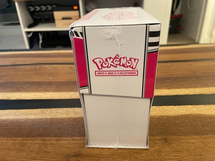 Pokémon - Coffret Dresseur d'Élite (ETB) EV10.5 Flamme Blanche Neuf FR - photo numéro 3