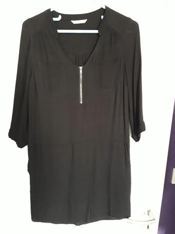 Robe noire camaieu