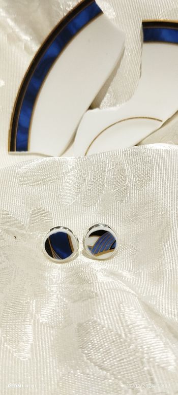 Boucles d'oreilles puces