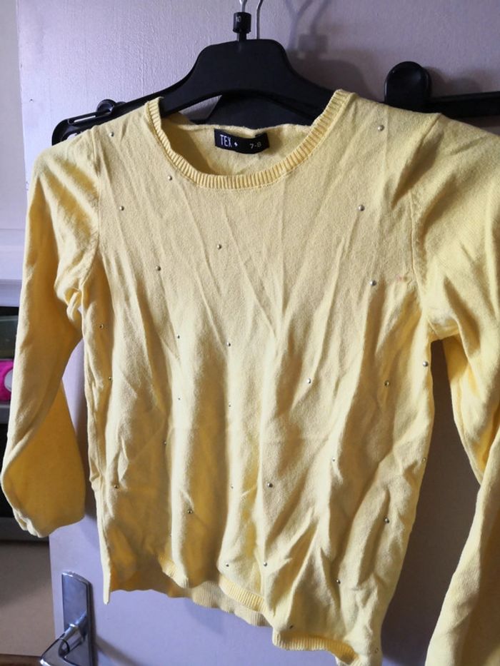 Pull jaune et strass - photo numéro 4