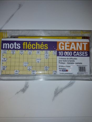 Mots fléchés : le plus grand du monde - 10 000 cases Geo / Prisma Presse