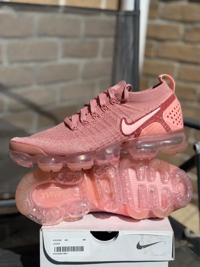 Nike air Vapormax flyknit rose 40 neuve