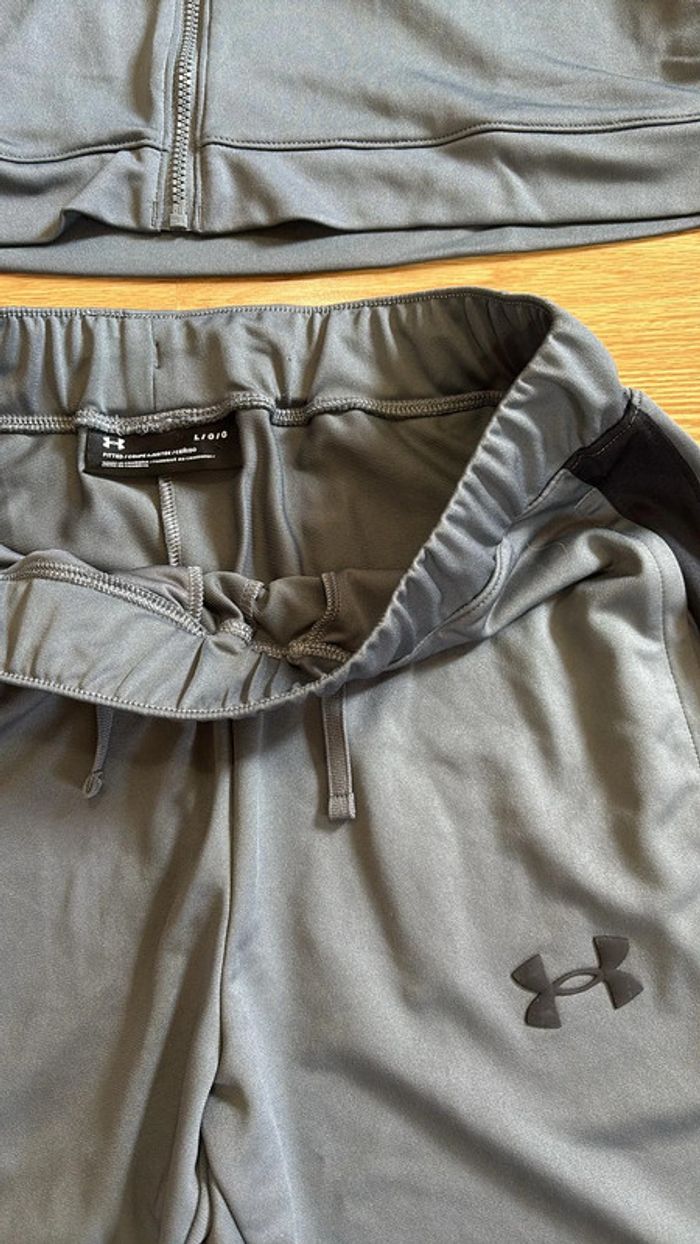 Ensemble Under Armour Gris - photo numéro 5