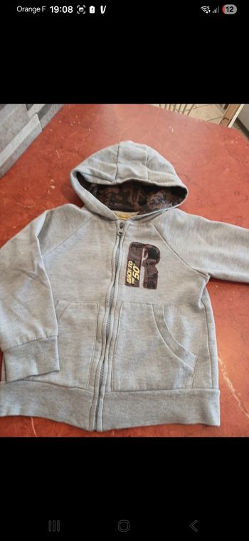 Sweat garçon taille 4 ans